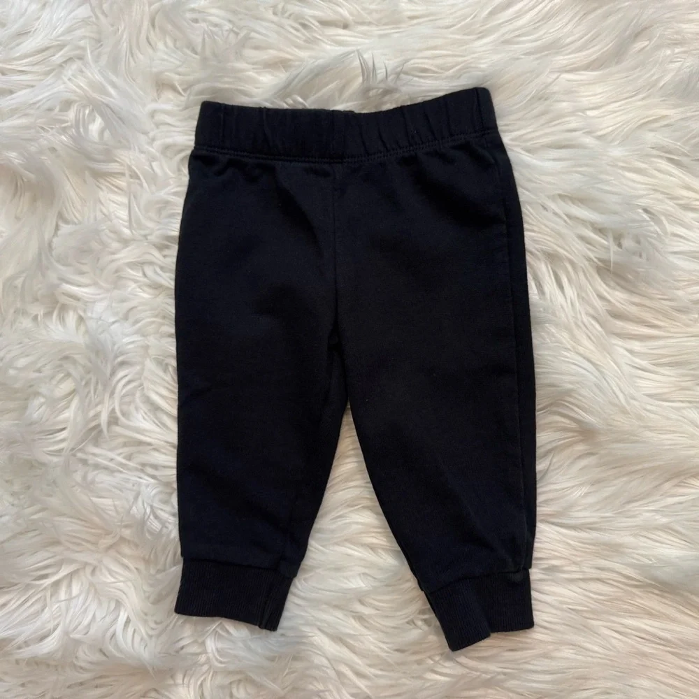 Carter’s Baby Boy 6M‎ Outfit Set Red Thermal Elbow Patch Bodysuit Black Pants